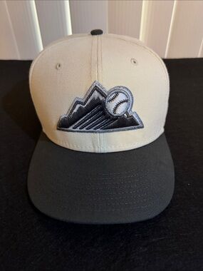 New Era Two-Tone Colorado Rockies in Cream & Black with Mountain Baseball Patch